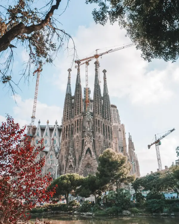 All You Need to Know About Sagrada Familia in Barcelona: Essential Information 2025