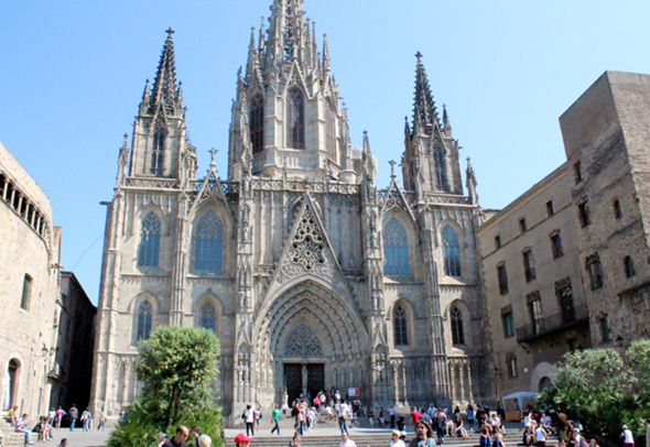 Barcelona Cathedral: A Must-See Gem from the 13th Century 2025