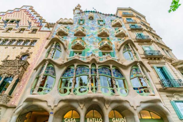 Casa Batlló Audio Guide: Explore Gaudí's Masterpiece 2025