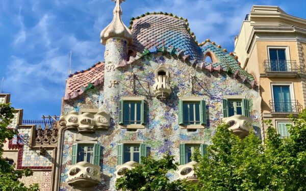 Casa Batlló: Gaudí's Historic Gem in Barcelona 2025