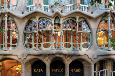 Casa Batlló: Unique Design and Detailed Materials