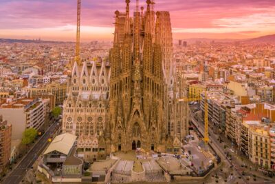 Discover the Fascinating Location of Sagrada Familia in the Heart of Barcelona