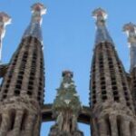 Discover the Majestic Sagrada Familia in Barcelona through a Live Webcam | 94