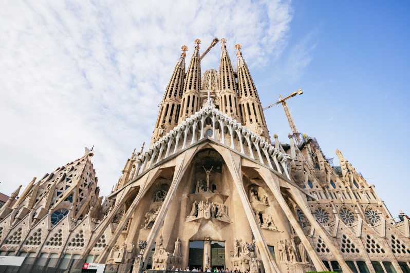 Emergency Services near Sagrada Familia Barcelona - Your Guide to Urgent Assistance 2025