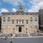 Explore Barcelona Cathedral and Plaça Sant Jaume