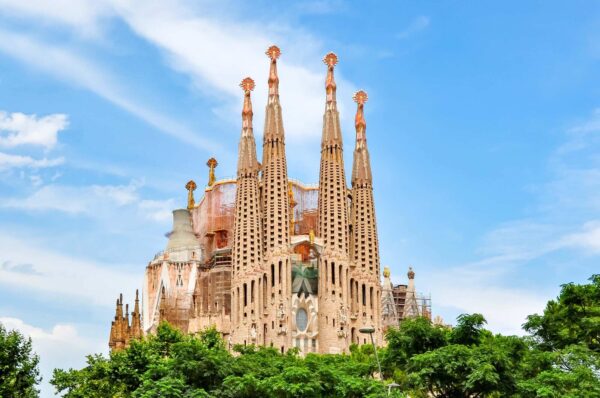 Exploring the Marvels of Sagrada Familia: A Captivating Journey in Barcelona's Vibrant District 94 2025