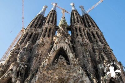 Exploring the Undiscovered Gems: Barcelona's 11th Wonder - Sagrada Familia