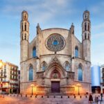 Go right on Carrer d'Avinyó to Basilica Santa Maria del Mar