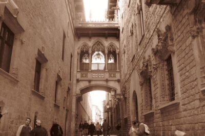 Head from the waterfront to the Gothic Quarter.