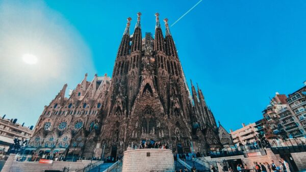 Official Sagrada Familia Barcelona Tickets: The Key to an Unforgettable Experience! 2025