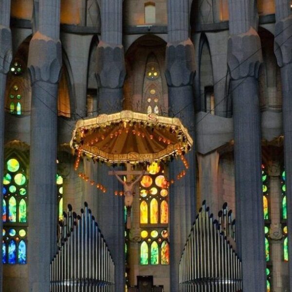 Sagrada Familia Barcelona: Mass Times and Spiritual Experience 2025