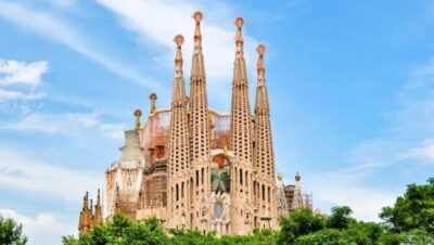 Sagrada Familia Barcelona Tickets: A Guide to Explore Gaudí's Masterpiece