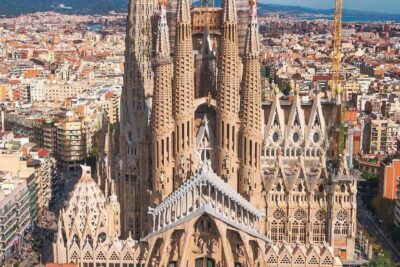 Sagrada Familia: Explore Under-Construction Basilica