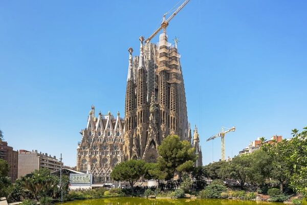 Sagrada Familia: Is it Closed? Exploring the Temporarily Unavailable Barcelona Icon 2025