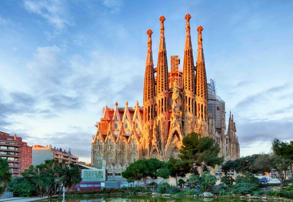 The Enigmatic Marvel: Why Is Sagrada Familia Located in the Heart of Barcelona? 2025