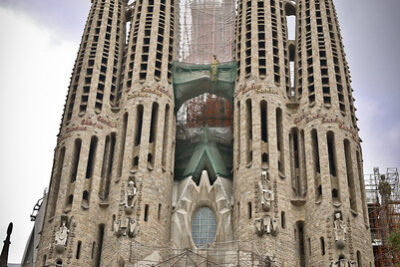 The Official Website of Sagrada Familia Barcelona: A Glimpse into Architectural Marvel