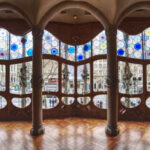 Vibrant Interior of Casa Batlló Reflects Gaudí's Style