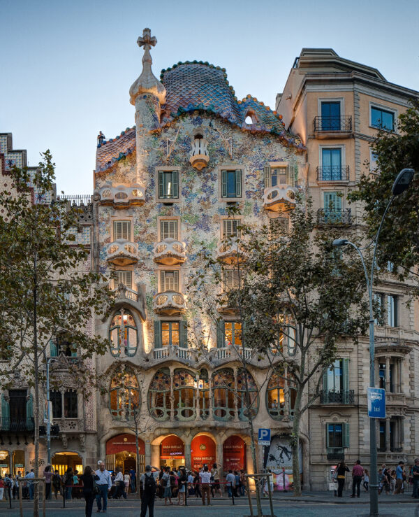 Who designed Casa Batllo?