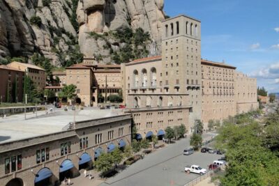 Captivating Montserrat Monastery: A Picture-Perfect Retreat