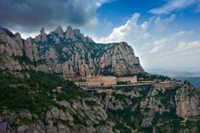 Exploring Barcelona's Scenic Beauty: How Long Does the Monserrate Cable Car Ride Take?