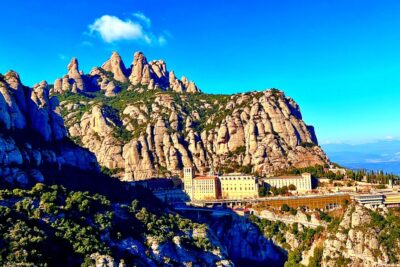 Exploring Montserrat Monastery: Weather and Temperature Guide