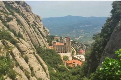 Finding the Perfect Starting Point for the Montserrat Hike: A Guide