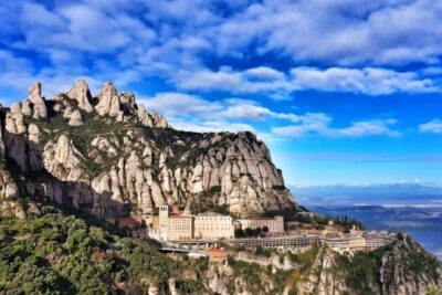 Is Hiking Monserrate Safe? A Comprehensive Guide to Exploring Barcelona's Scenic Mountain