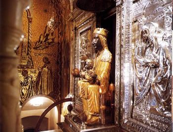 Unlocking the Mystery: How to Pray to the Black Madonna in Barcelona