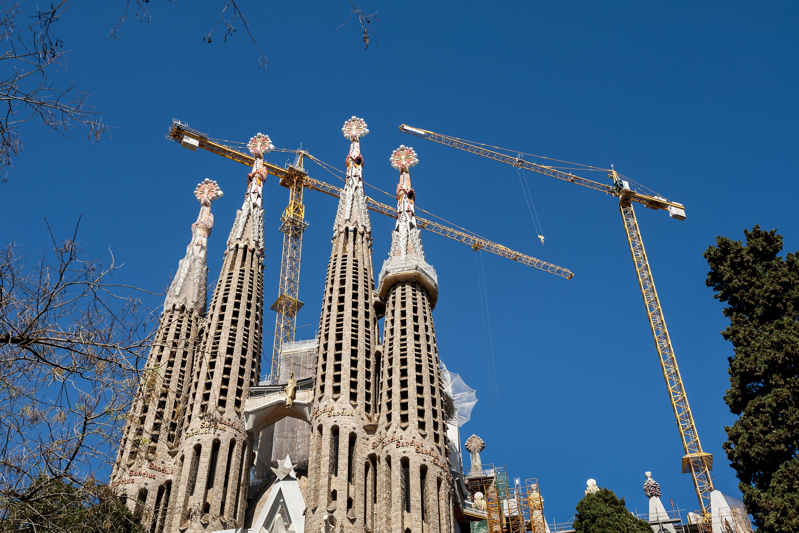 La Sagrada Familia de Barcelona: aún en construcción 2025