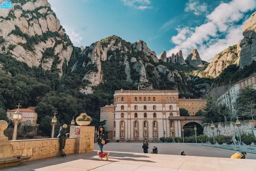 The History of Montserrat Monastery in Barcelona: A Sacred Journey 2025