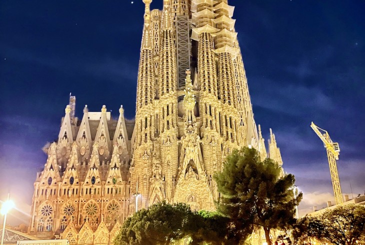 The Location of Sagrada Familia in Barcelona: A Guide to Finding Gaudí's Masterpiece