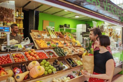 Frutas típicas de Valencia: Descubre las delicias autóctonas 2025