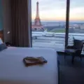 Descubre el hotel en el aeropuerto CDG que transformará tu experiencia de viaje en París