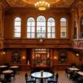 Casa Municipal de Praga: café art nouveau y sala de conciertos