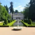 Guía para visitar El Capricho, el jardín más hermoso de Madrid