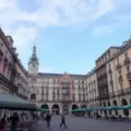 Descubre los rincones curiosos de la Plaza Mayor de Madrid
