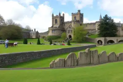 Visita al Castillo de Edimburgo en Escocia: qué ver y precios 2025