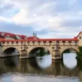 Puente de Carlos en Praga, la atracción principal de la ciudad medieval