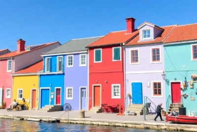 Qué visitar en la Isla de Burano y sus casas de colores 2025