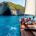 Excursión en barco desde Vlorë a la isla de Sazan y la cueva de Haxhi Ali