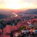 Krujë al atardecer: dónde ver las mejores vistas y por qué quedarse a dormir