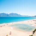Qué ver y hacer en Himarë: playas, paseo marítimo y miradores
